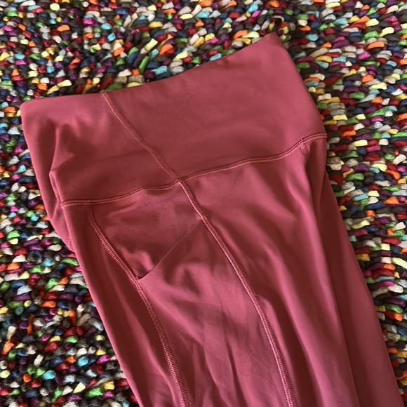 Lululemon Align HR 25” pants with pockets size 4 Mulled Wine - Picture 6 of 9